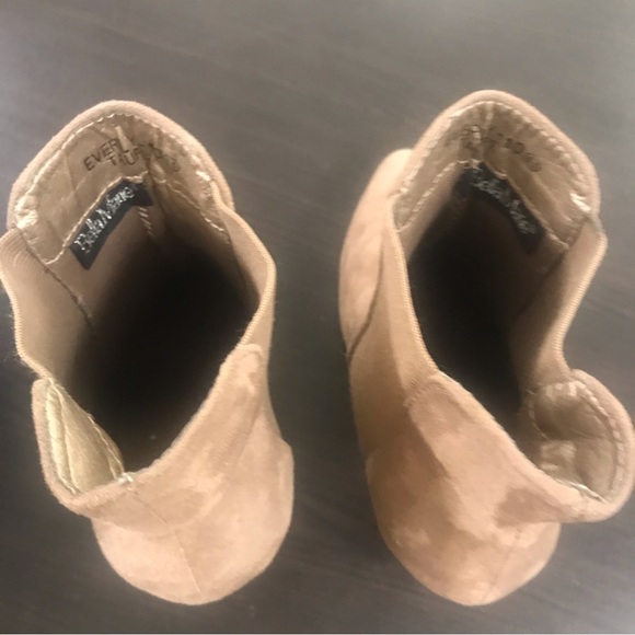 BellaMarie Ankle Boots - Picture 15 of 16